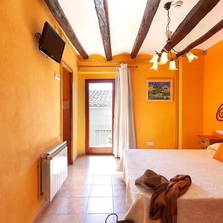 Appartement Cal Salut Priorat, Casa Y Apartamento